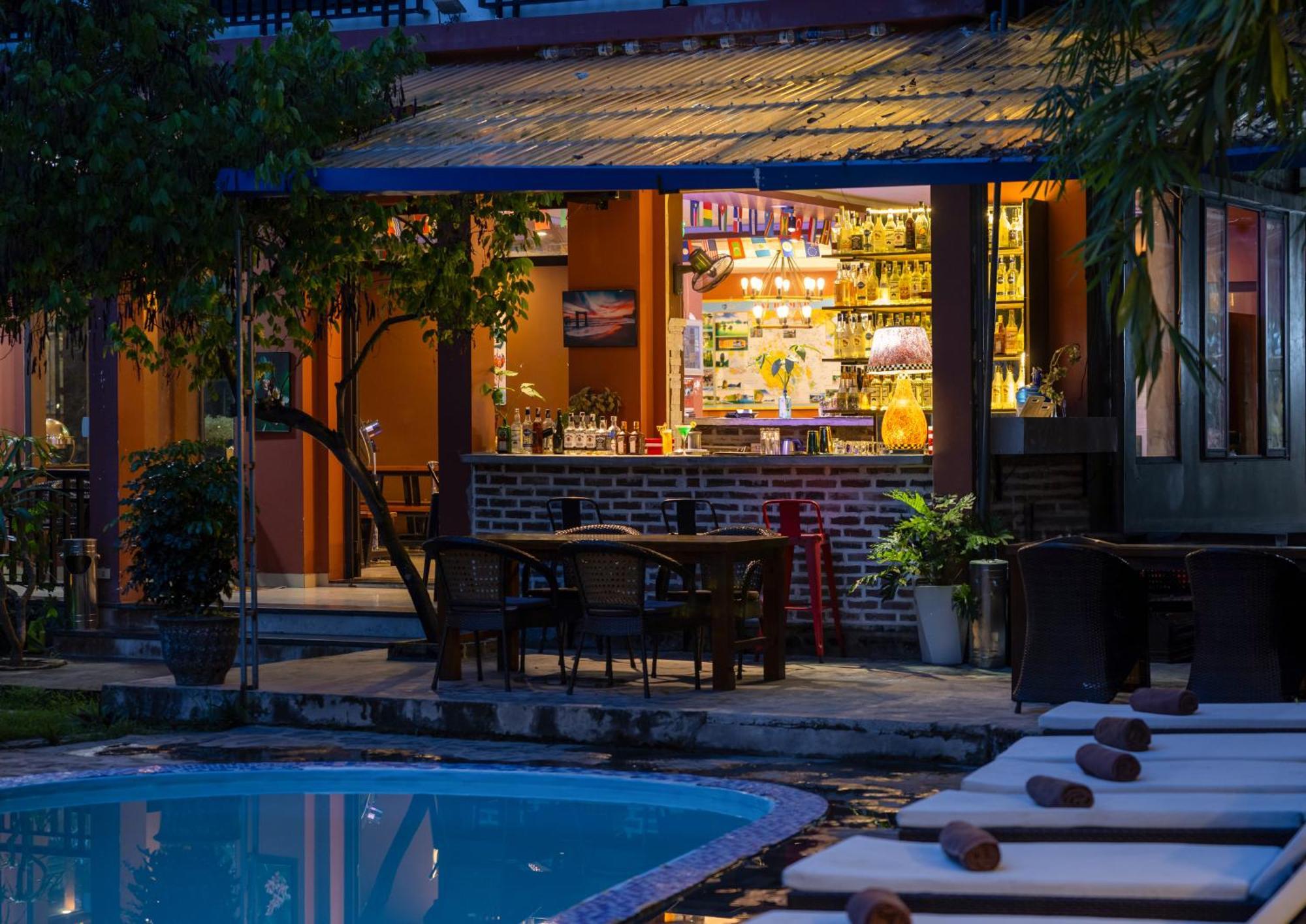 Catba Backpackers Hostel & Pool Bar Chan Chau المظهر الخارجي الصورة